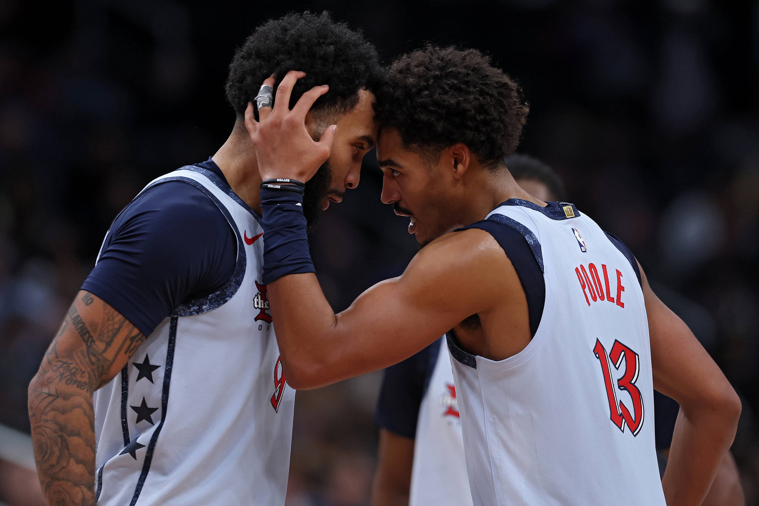 NBA赛程才过四分之一，这支球队差到球员都在吐槽自己