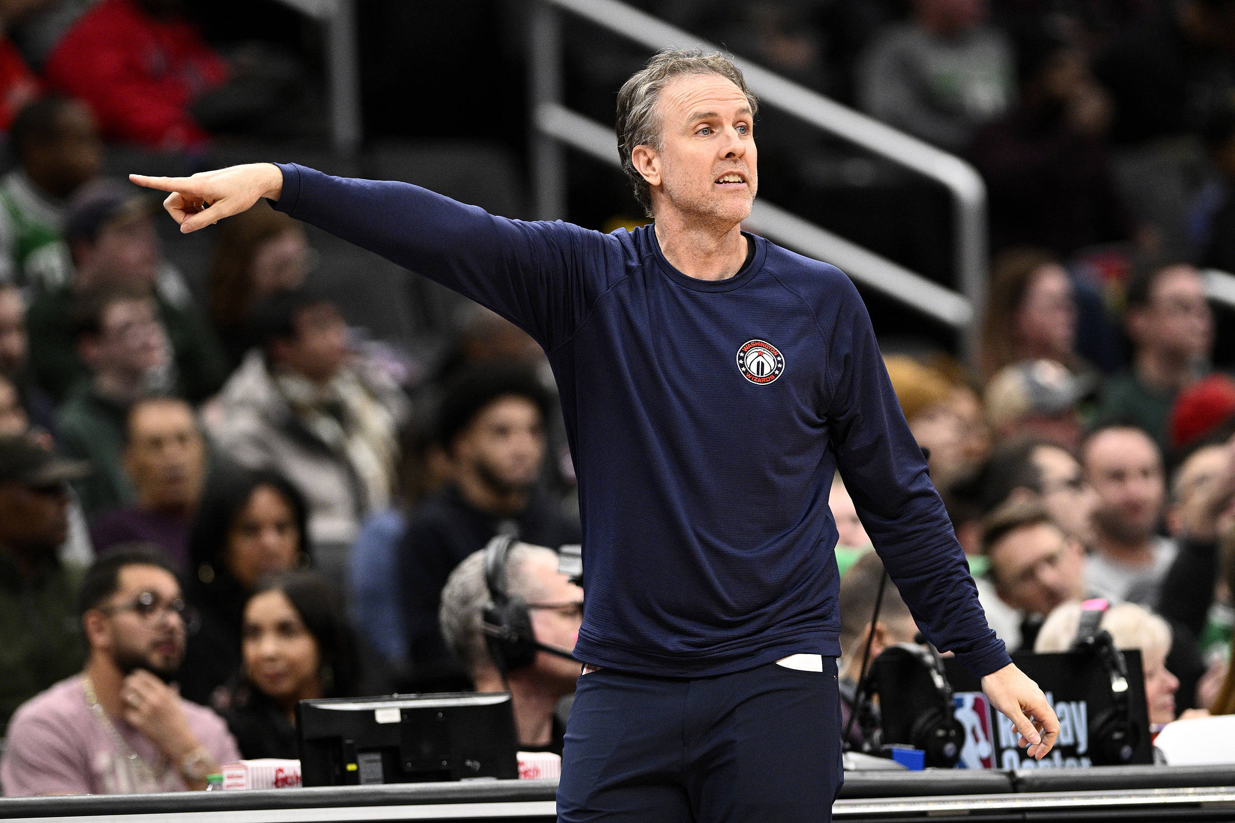 NBA赛程才过四分之一，这支球队差到球员都在吐槽自己