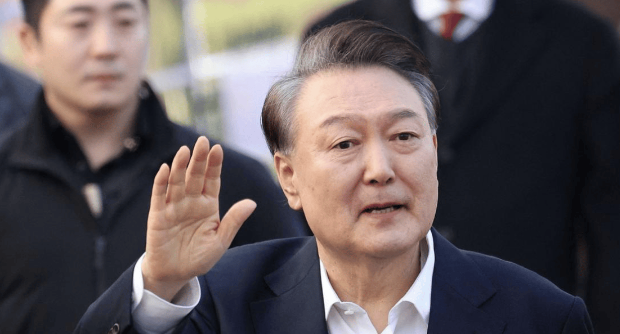 尹锡悦将走到头？弹劾被驳回，支持率不断回升