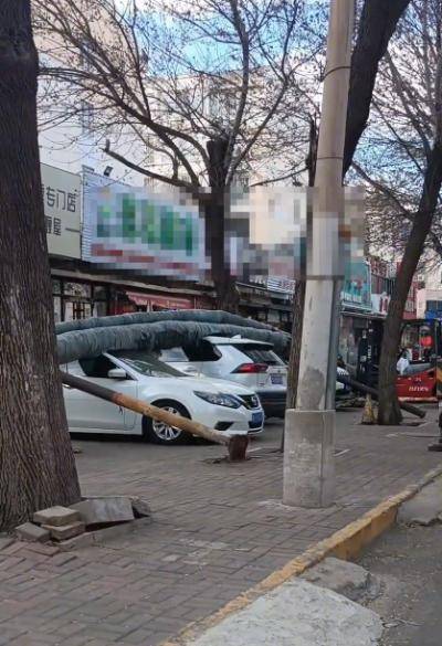 天津一地供热管道倒塌 供热公司回应：已报警调查
