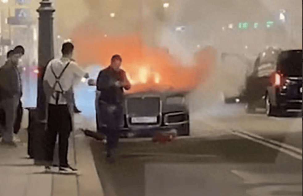泽连斯基“预言”成真了？普京专车在莫斯科街头爆炸！幕后黑手会是谁？