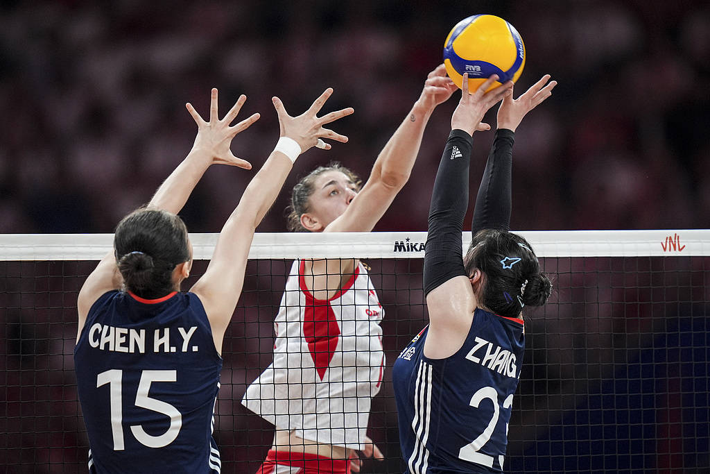 无缘四强！世联总决赛-中国女排连丢2局2-3遭波兰逆转