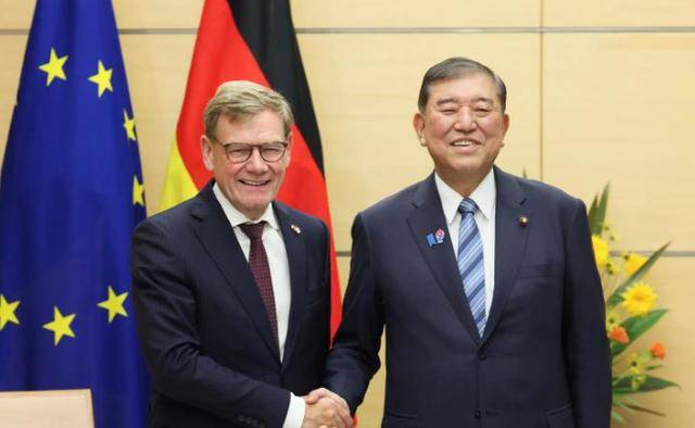 9.3大阅兵前，德外长跑到日本，逼中方连退3步，毛宁8字给其定性