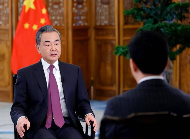 9.3大阅兵前，德外长跑到日本，逼中方连退3步，毛宁8字给其定性