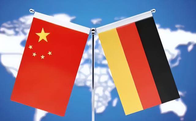 9.3大阅兵前，德外长跑到日本，逼中方连退3步，毛宁8字给其定性