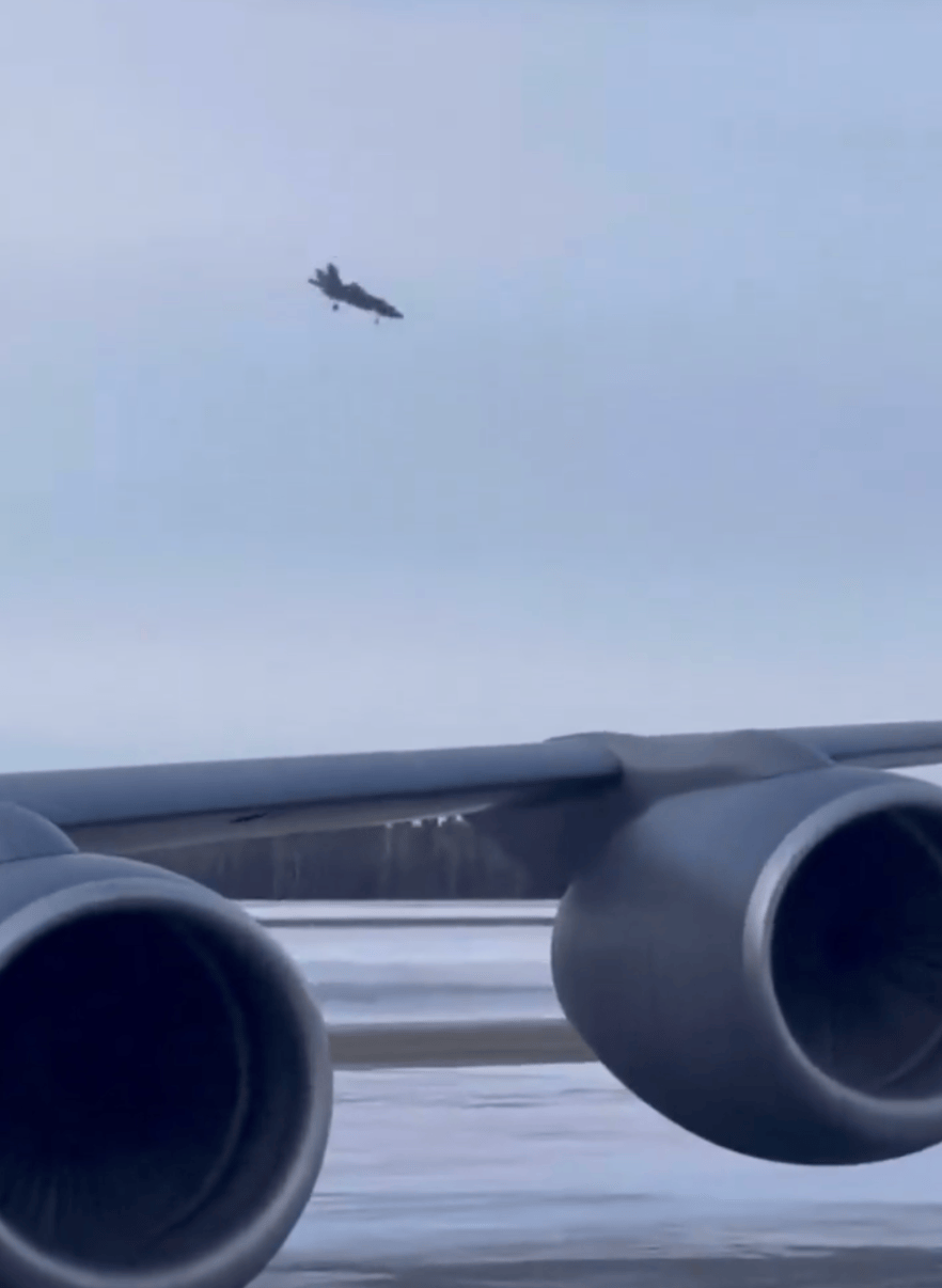 美一架F-35战机坠毁损失近2亿美元，美太平洋空军：液压油受水污染致起落架结冰