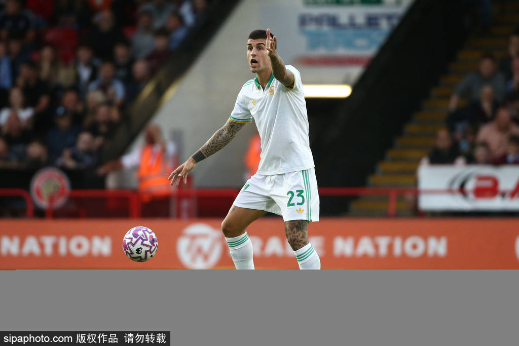 米兰接近签下恩昆库!3000万欧元报价背后的竞争激烈