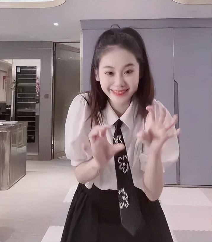 娱乐圈小姨子大赏:赵本山刘德华汪小菲甄子丹的小姨子都不一般