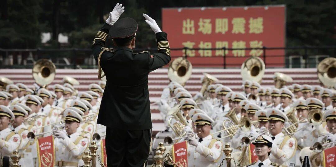 此时此刻的天安门广场