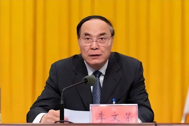 中央委员、正部级干部落马!10天内,这个市有6人被查