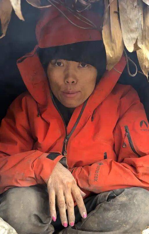 张家界荒野求生赛仅剩16位选手,主办方:多位选手已获赞助和代言,新退出选手赞泡面“太好吃”